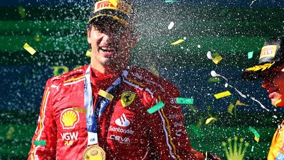Sa operacionog stola do podijuma: Trijumf Sainsa u Australiji oduševio svet Formule 1