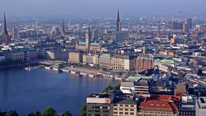 Pogled na Hamburg iz vazduha (©Wikipedia)