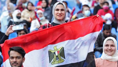 Navijačica u Egiptu (©AFP)