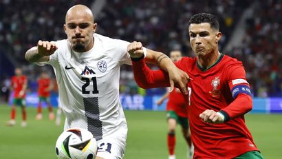 Vanja Drkušić i Kristijano Ronaldo (Reuters)