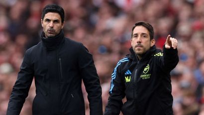 Mikel Arteta i Nikolas Žover (©Reuters)