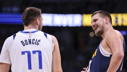 Nikola Jokić i Luka Dončić (AFP)