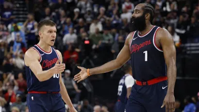 Bogdanović i Harden (©AFP)