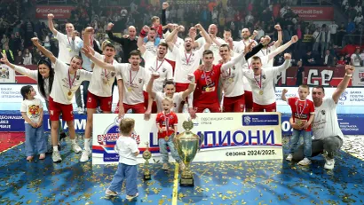 Odbojkaši Radničkog (©MN Press)