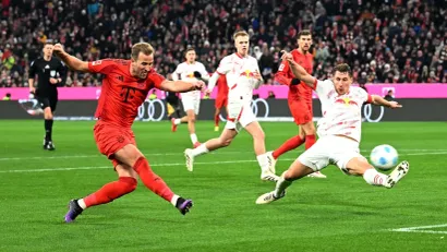 Hari Kejn šutira na gol RB Lajpciga (©Reuters)