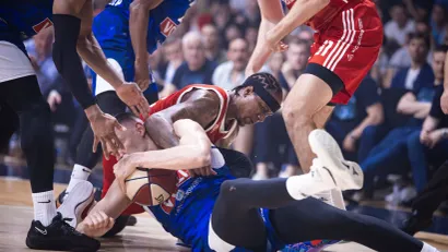 Detalj pre prekida utakmice (©ABA liga – Budućnost/Filip Roganović)