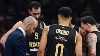 Igrači Monaka i Vasilis Spanulis (Foto: Starsport)