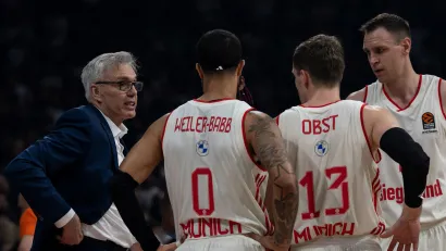 Igrači Bajerna i Gordon Herbert (Foto: Starsport)