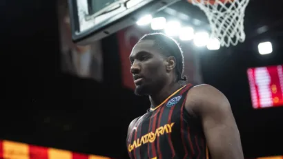 Ebuka Izundu (FIBA)