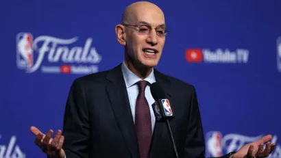 Adam Silver (©AFP)
