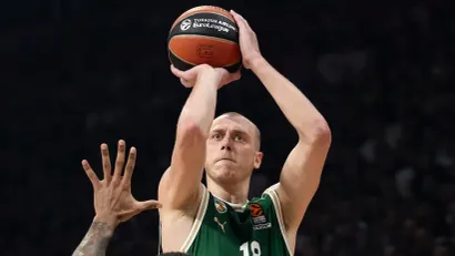Alen Smailagić (Starsport)
