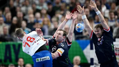 Oli Mitun na seniorskom EP prošle godine u duelu sa Norveškom (©Reuters)
