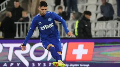 Nikola Radmanovac u dresu Radnika iz Surdulice (©Starsport)