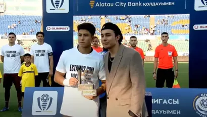 Dastan Satpajev (©YouTube)