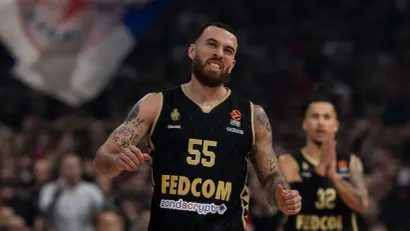 Majk Džejms (Starsport)