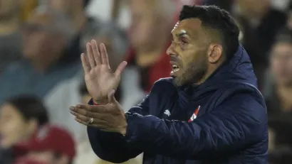 Karlos Tevez (©AFP)