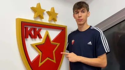 Lazar Stojković (©KK Crvena zvezda) 