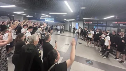 Doček na aerodromu za fudbalere Partizana (Mozzart Sport)