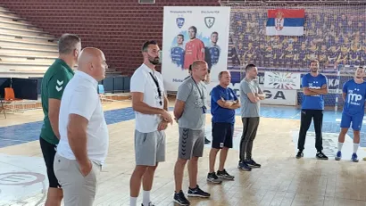 David Rašić izvršio prozivku (©RK Metaloplastika)