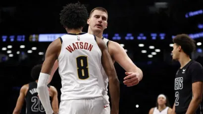 Pejton Votson i Nikola Jokić (©AFP)