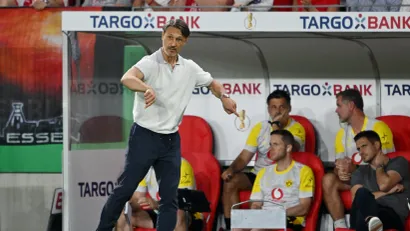 Niko Kovač tokom meča sa Rot Vajs Esenom (©Reuters)