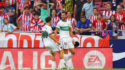 Rafa Mir proslavlja gol protiv Atletiko Madrida (©Reuters)