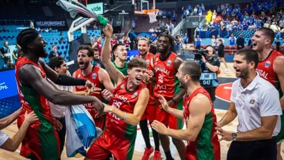 Slavlje košarkaša Portugalije (©FIBA basketball)
