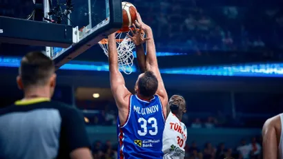 Nikola Milutinov (Foto: FIBA)