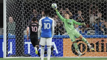 Mesi promašuje penal (Gulliver, ©AP Photo/Erik Verduzco)