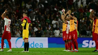 Fudbaleri Amerike Kali (©AFP)