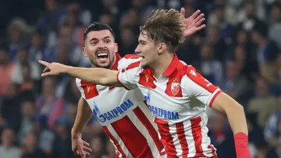 Vasilije Kostov i Nemanja Radonjić (©AFP)