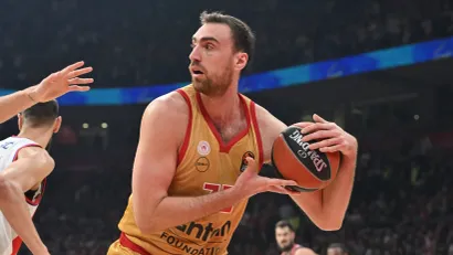 Nikola Milutinov (©MN Press)