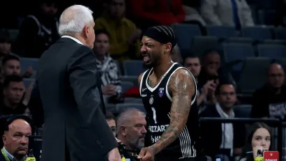 Željko Obradović i Karlik Džons (© Starsport)