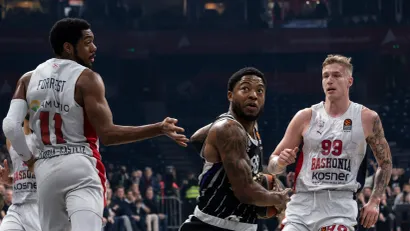 Luka Šamanić (desno) na meču protiv Partizan Mozzart Beta (Foto: Starsport)