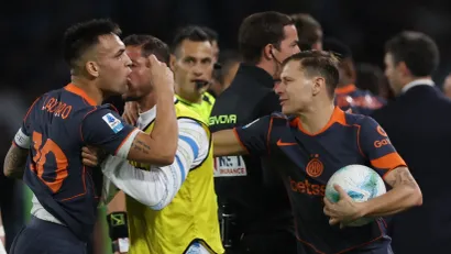 Lautaro gestikulira ka Konteu (©Reuters)