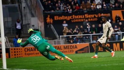 Usman Dembele (PSŽ) na gostovanju Lorijanu