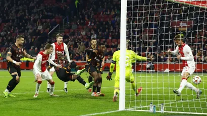 Detalj sa meča Ajaks - Galatasaraj 30. januara ove godine (©Reuters)