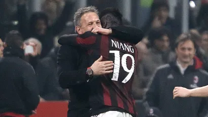 Siniša Mihajlović i Embaje Nijang (©Guliver)