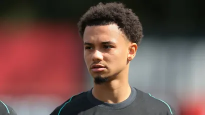 Bomba iz Liverpula koja nije eksplodirala: Jang napustio Ušće NBG posle 162 odigrana minuta