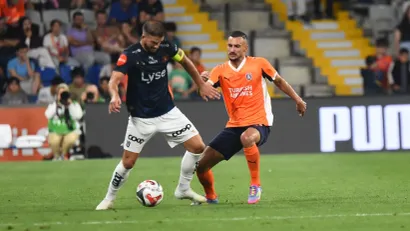 Zlatko Tripić u duelu sa Bašakšehirom prethodnog leta (©Guliver/Seskimphoto)