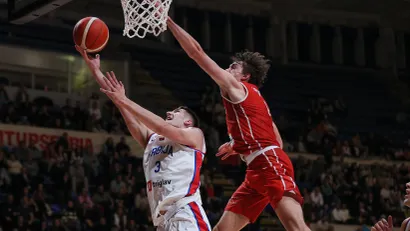 Stefan Miljenović na meču sa Švajcarskom (©Star Sport)