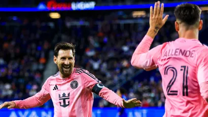 Lionel Mesi i Tadeo Aljende (Reuters)