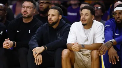 Set i Stef Kari (AFP)