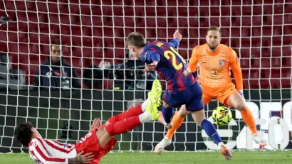 Olmo matira Oblaka (©AFP)