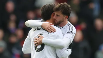 Trenutak kada je Lisandro Martinez ušao u igru protiv Kristal Palasa (©Reuters)