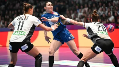 Jovana Srkobić u meču sa Nemicama (©AFP)