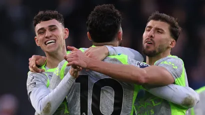 Siti izbegao ozbiljan problem u Londonu, pa pustio Halanda na Palas