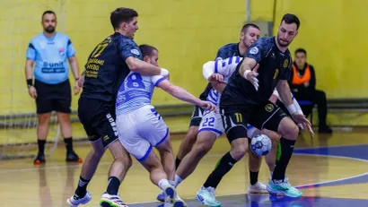 Marko Tasić (desno, s brojem 11), jedini igrač Dinama u reprezentaciji Srbije (©ARKUS liga)