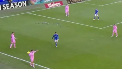 Golubovi na terenu Ovijeda (©Twitter)