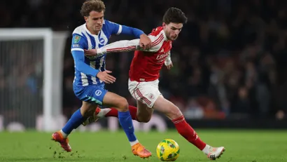 Mats Vifer (Brajton) i Deklan Rajs (Arsenal)